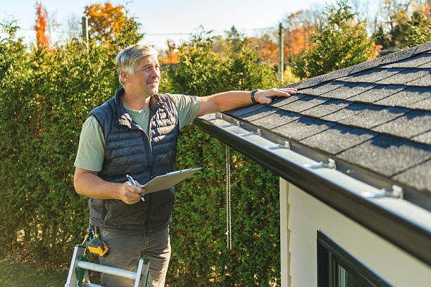 Professional Roofing technician working in Dale, SC